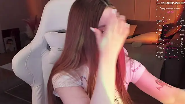 Frau Lina online show from 02/15/25, 07:17