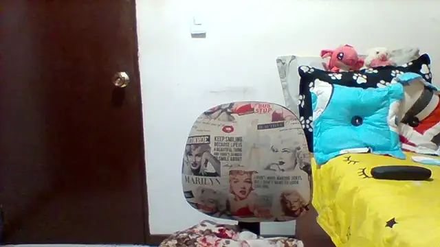 Snapshot of Alisson_brand chatting on 01/15/25, 09:41 Alisson brand online show from 01/15/25, 09:41