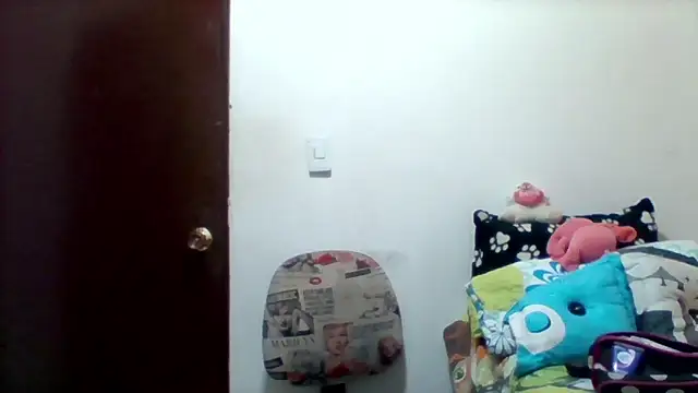 Snapshot of Alisson_brand chatting on 03/13/25, 08:11 Alisson brand online show from 03/13/25, 08:11