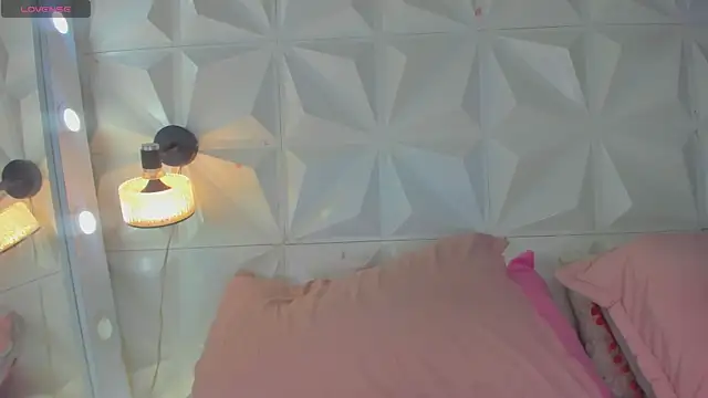 cute latinaxxx online show from 07/05/26, 02:18