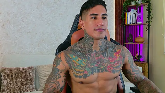 Snapshot of AdanReilly chatting on 11/12/25, 12:16 AdanReilly online show from 11/12/25, 12:16