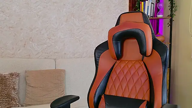 Snapshot of AdanReilly chatting on 11/23/25, 03:01 AdanReilly online show from 11/23/25, 03:01