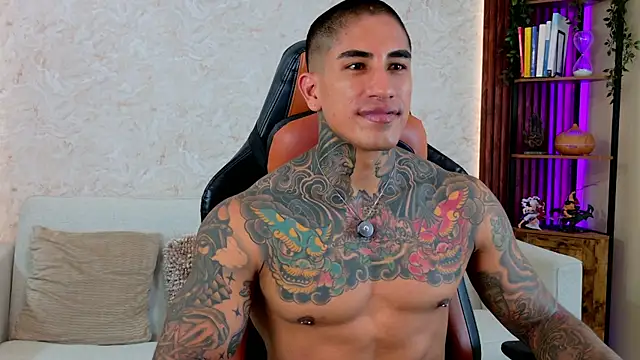 AdanReilly online show from 04/11/26, 04:11