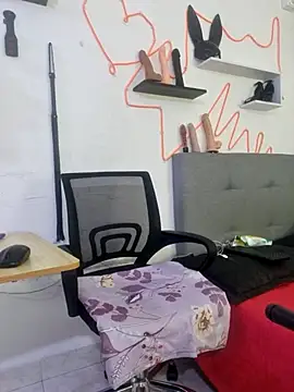 Sophiehuntress online show from 02/19/25, 04:12