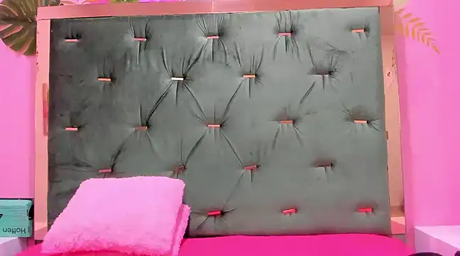 Snapshot of Hellen__4master chatting on 01/16/25, 01:25 Hellen 4master online show from 01/16/25, 01:25