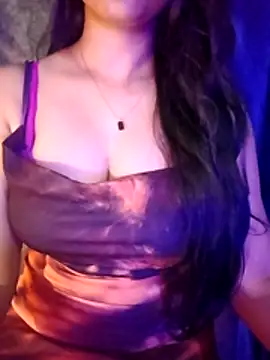 Snapshot of _sunshine- chatting on 12/25/24, 08:07  sunshine- online show from 12/25/24, 08:07