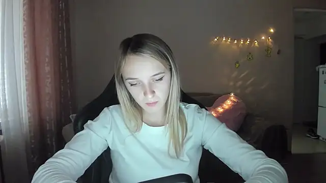 RouseReed online show from 10/28/25, 01:03