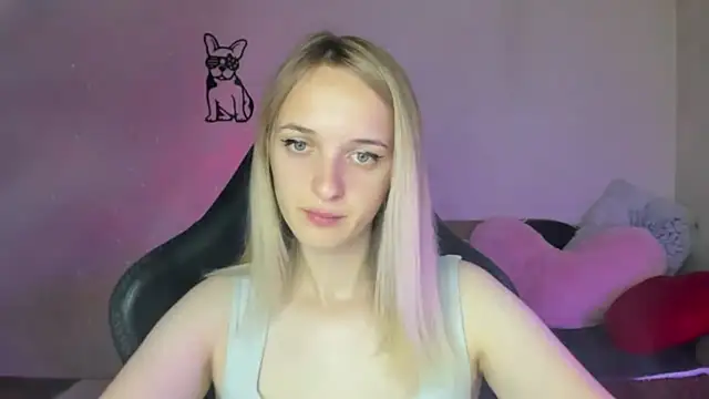 Snapshot of RouseReed chatting on 07/15/26, 06:18 RouseReed online show from 07/15/26, 06:18