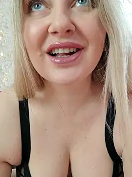 LadyLolyPop  online show from 03/10/25, 04:17