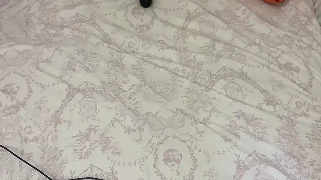 Ceyceys online show from 11/11/25, 10:48