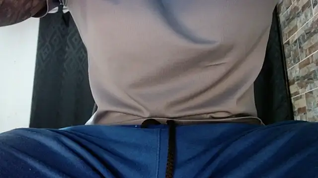 Snapshot of babyrecord1 chatting on 12/13/24, 04:27 babyrecord1 online show from 12/13/24, 04:27