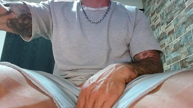 Snapshot of babyrecord1 chatting on 12/16/24, 10:03 babyrecord1 online show from 12/16/24, 10:03