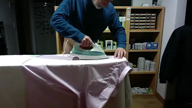 Snapshot of nakedalways999 chatting on 12/20/24, 09:11 nakedalways999 online show from 12/20/24, 09:11