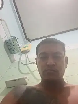 Snapshot of Littlecock1992 chatting on 03/14/25, 10:38 Littlecock1992 online show from 03/14/25, 10:38