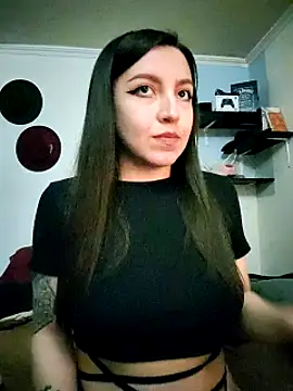 Snapshot of Paudelatorre chatting on 03/14/25, 01:27 Paudelatorre online show from 03/14/25, 01:27