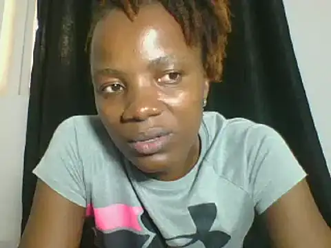 Snapshot of AfricanPrincess24 chatting on 03/10/25, 11:42 AfricanPrincess24 online show from 03/10/25, 11:42