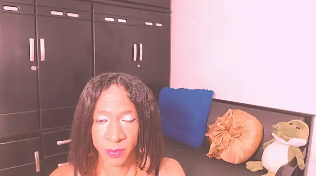Snapshot of ebonyts chatting on 02/10/25, 12:08 ebonyts online show from 02/10/25, 12:08