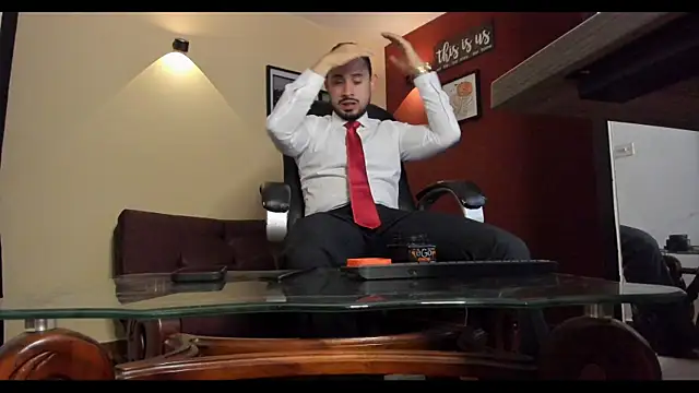 Snapshot of thesexlawyer1 chatting on 11/10/25, 07:57 thesexlawyer1 online show from 11/10/25, 07:57