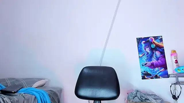 Emily Coper18 online show from 03/03/25, 12:48