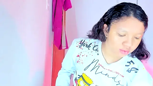 Emily Coper18 online show from 09/18/25, 01:13