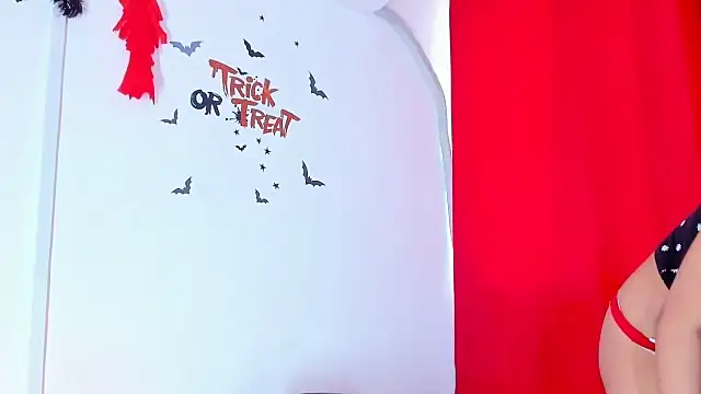 Emily Coper18 online show from 10/14/25, 01:12