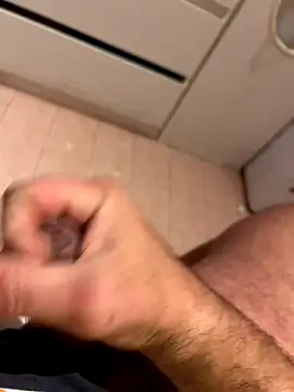 Snapshot of Angeloggaa chatting on 10/08/25, 04:26 Angeloggaa online show from 10/08/25, 04:26