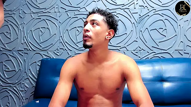 Snapshot of Sex_orgy01 chatting on 12/04/24, 08:07 Sex orgy01 online show from 12/04/24, 08:07