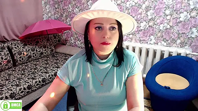 Snapshot of Julia-ru chatting on 12/15/24, 08:36 Julia-ru online show from 12/15/24, 08:36