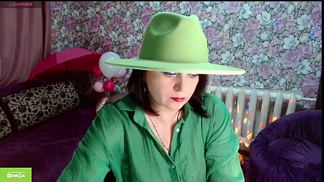 Julia-ru online show from 04/09/26, 09:20