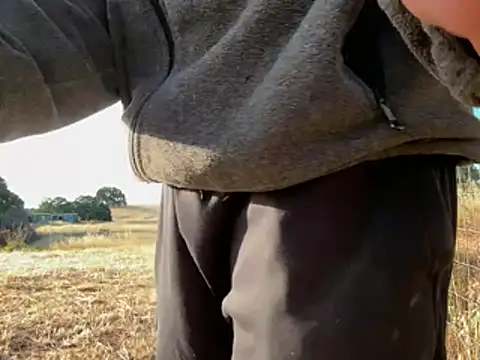 Wayneonmee23 online show from 04/13/26, 02:33