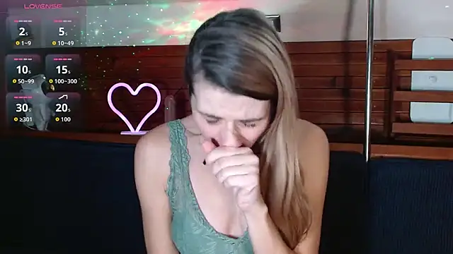 Snapshot of Trinity_Fire chatting on 11/14/25, 09:02 Trinity Fire online show from 11/14/25, 09:02