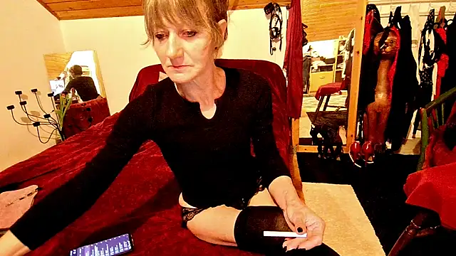 Hot Colettte online show from 04/07/26, 10:20