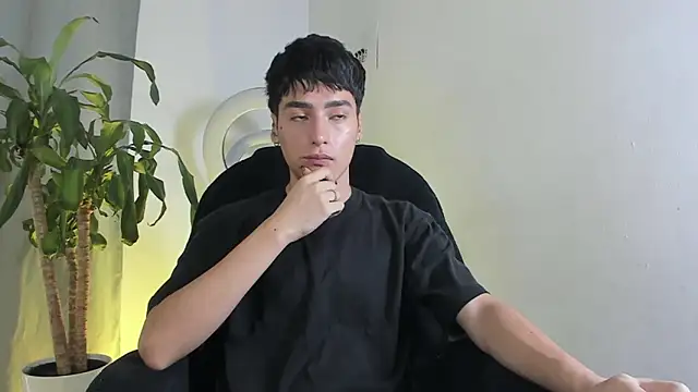 sebas rose online show from 12/17/25, 01:39