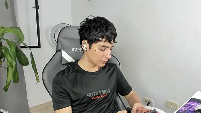 sebas rose online show from 01/19/26, 03:16