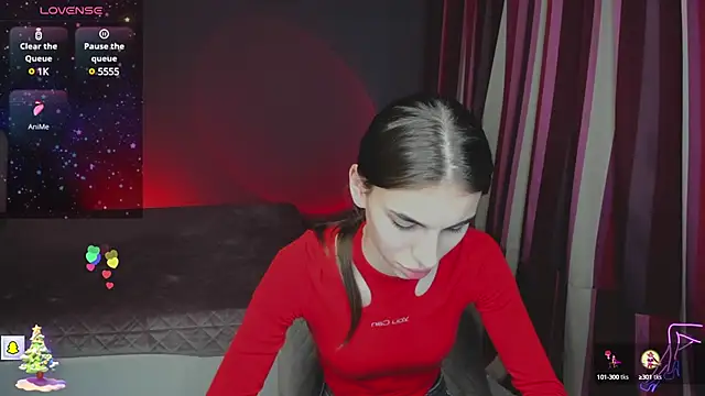 Snapshot of EmmyGreans chatting on 12/11/24, 12:44 EmmyGreans online show from 12/11/24, 12:44