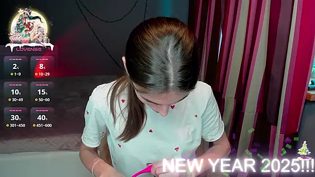 Snapshot of EmmyGreans chatting on 01/02/25, 12:24 EmmyGreans online show from 01/02/25, 12:24