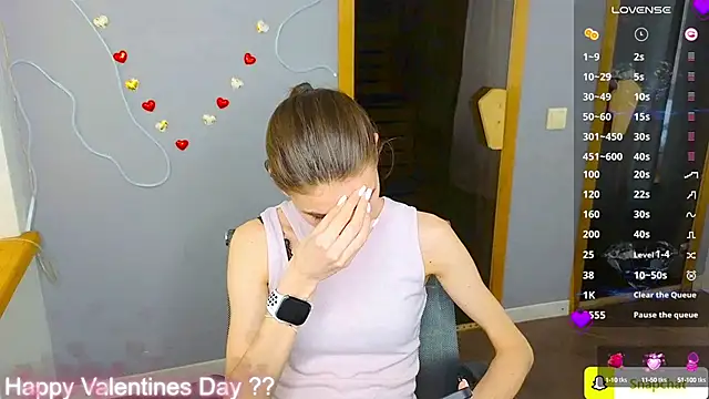 Snapshot of EmmyGreans chatting on 02/15/25, 10:11 EmmyGreans online show from 02/15/25, 10:11