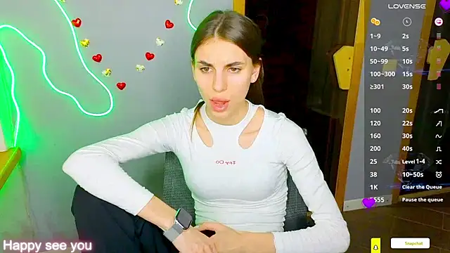 Snapshot of EmmyGreans chatting on 02/18/25, 04:05 EmmyGreans online show from 02/18/25, 04:05