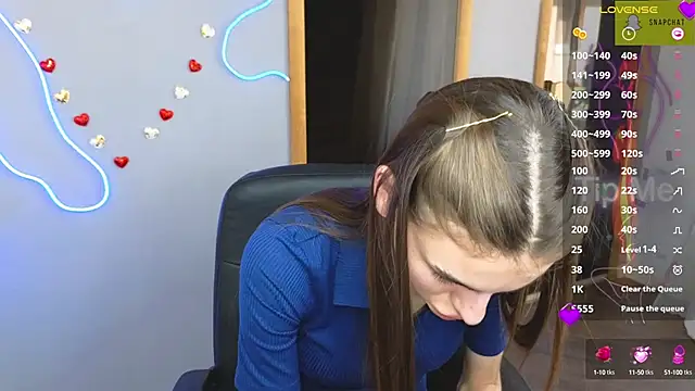 Snapshot of EmmyGreans chatting on 03/21/25, 09:34 EmmyGreans online show from 03/21/25, 09:34