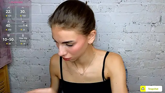 Snapshot of EmmyGreans chatting on 10/03/25, 05:48 EmmyGreans online show from 10/03/25, 05:48