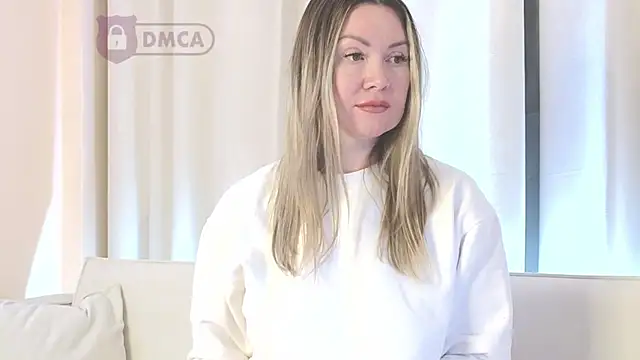 Snapshot of ElleCherry chatting on 03/07/25, 09:59 ElleCherry online show from 03/07/25, 09:59