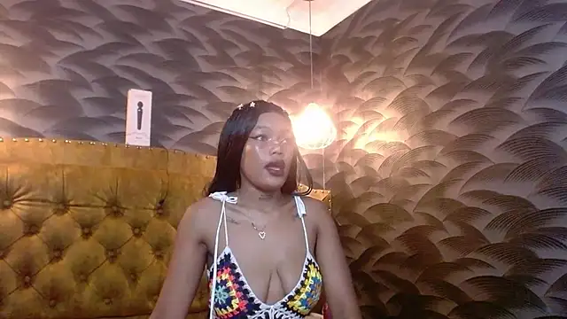 Snapshot of CrystalBrooke3x chatting on 09/27/25, 08:25 CrystalBrooke3x online show from 09/27/25, 08:25