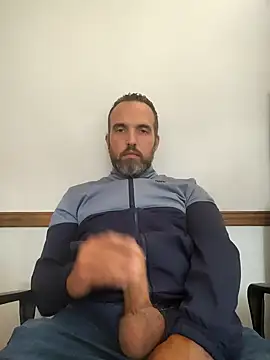 leon3875 online show from 02/04/26, 03:40