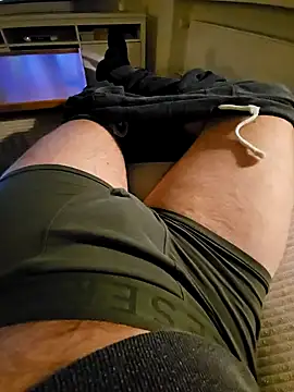 Snapshot of BigPassion89 chatting on 02/21/25, 07:32 BigPassion89 online show from 02/21/25, 07:32