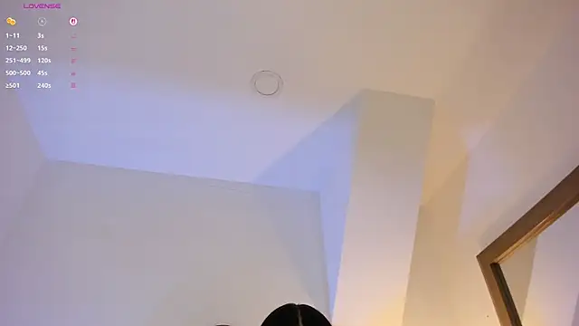 Mara Betancurt online show from 11/12/25, 03:51