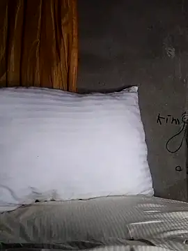 Snapshot of lachilena027 chatting on 02/27/25, 02:54 lachilena027 online show from 02/27/25, 02:54