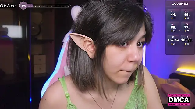 Snapshot of Triss_Moon chatting on 03/08/25, 10:00 Triss Moon online show from 03/08/25, 10:00