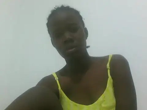 Snapshot of hey_its_andreana chatting on 05/11/26, 11:05 hey its andreana online show from 05/11/26, 11:05
