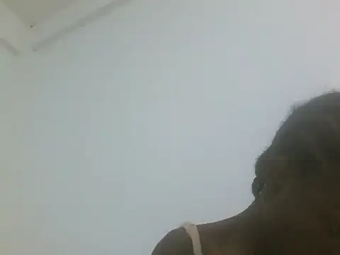 Snapshot of hey_its_andreana chatting on 05/11/26, 07:11 hey its andreana online show from 05/11/26, 07:11