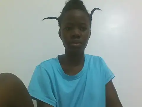 Snapshot of hey_its_andreana chatting on 06/03/26, 05:29 hey its andreana online show from 06/03/26, 05:29